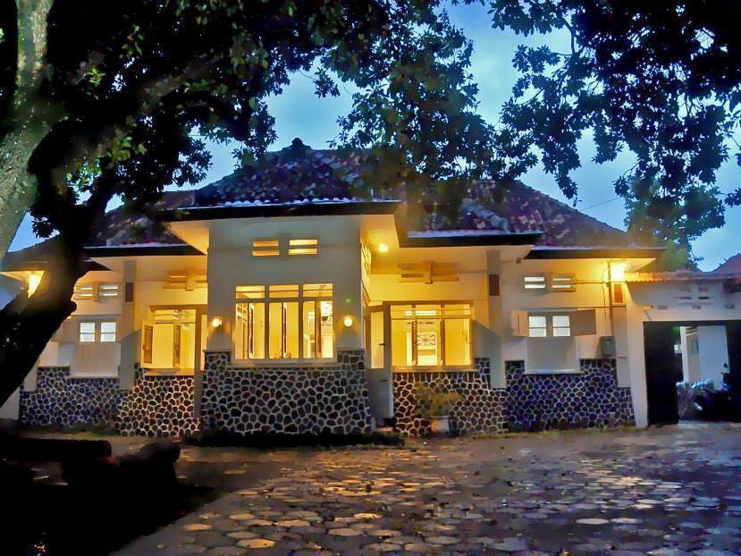 Готель Reddoorz Syariah Near Wijilan Джок'якарта Екстер'єр фото